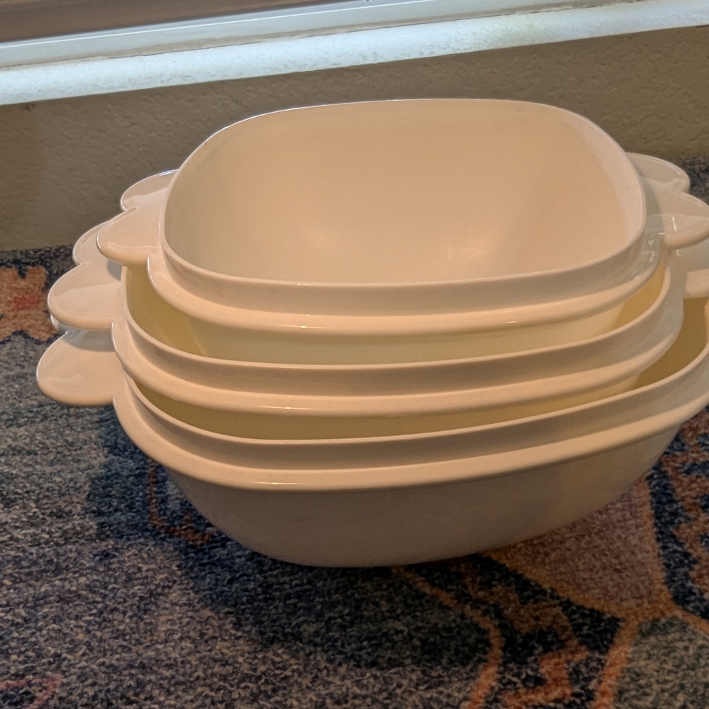 Vintage Tupperware Butterfly Tab Square Nesting Bowls (Set Of 3)